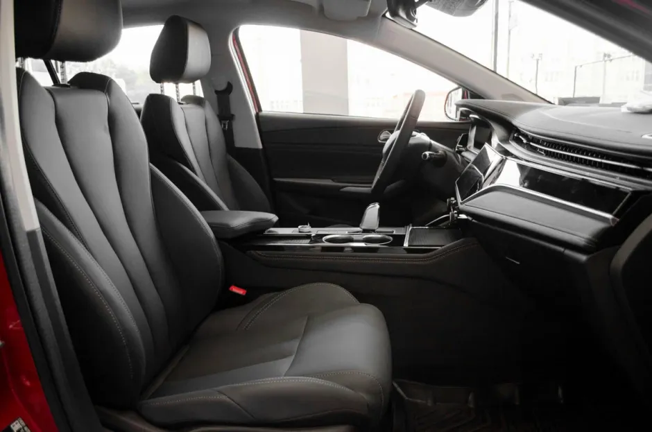 Автомобиль OMODA S5, 1.5 л, передний привод, Вариатор, бензин в наличии в Санкт-Петербург