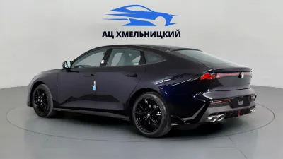 Автомобиль Changan UNI-V, 1.5 л, передний привод, Робот, бензин в наличии в Новосибирск