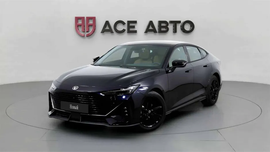 Автомобиль Changan UNI-V, 1.5 л, передний привод, Робот, бензин в наличии в Самаре