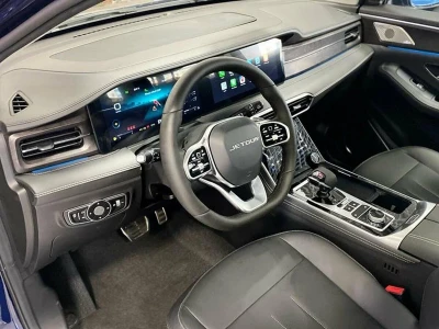 Автомобиль Jetour X90 Plus, 2 л, передний привод, Робот, бензин в наличии в Екатеринбург