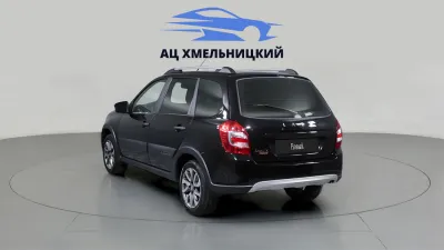 Автомобиль LADA Granta Cross, 1.6 л, передний привод, МКПП, бензин в наличии в Новосибирск