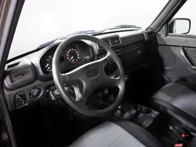 Автомобиль LADA Niva Legend 3D, 1.7 л, полный привод, МКПП, бензин в наличии в Новосибирск