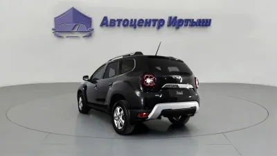 Автомобиль Renault Duster, 1.6 л, полный привод, МКПП, бензин в наличии в Омске