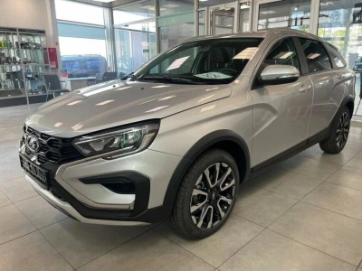 Автомобиль LADA Vesta SW Cross, 1.6 л, передний привод, МКПП, бензин в наличии в Новосибирске