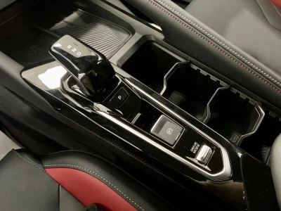Автомобиль Geely Coolray, 1.5 л, передний привод, Робот, бензин в наличии в Краснодаре