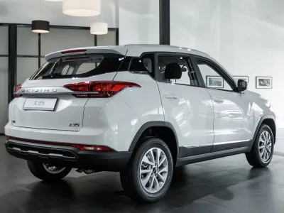 Автомобиль BAIC X35, 1.5 л, передний привод, МКПП, бензин в наличии в Тюмени