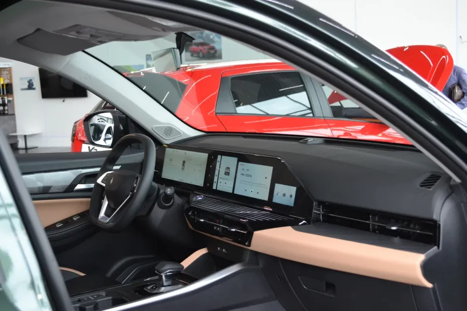 Автомобиль Livan X6 Pro, 1.5 л, передний привод, Робот, бензин в наличии в Краснодаре