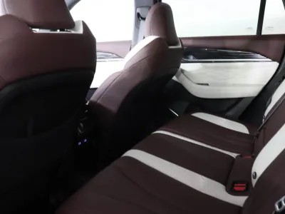 Автомобиль Geely Monjaro, 2 л, полный привод, АКПП, бензин в наличии в Новосибирск