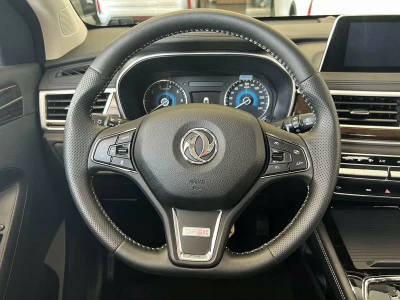 Автомобиль DongFeng 580, 1.5 л, передний привод, Вариатор, бензин в наличии в Краснодаре