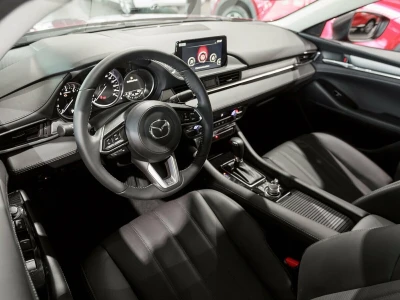 Автомобиль Mazda 6, 2 л, передний привод, АКПП, бензин в наличии в Екатеринбург