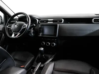 Автомобиль Renault Duster, 1.3 л, полный привод, МКПП, бензин в наличии в Новосибирск