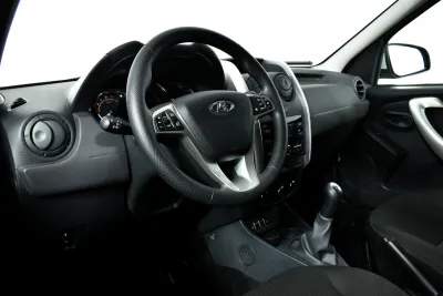 Автомобиль LADA Largus 5 мест, 1.6 л, передний привод, МКПП, бензин в наличии в Новосибирск