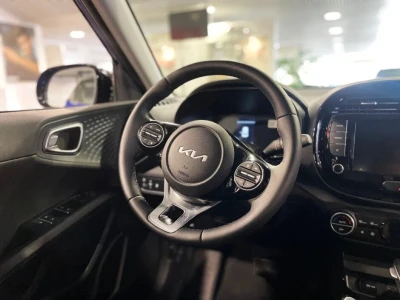 Автомобиль Kia Soul, 1.6 л, передний привод, АКПП, бензин в наличии в Краснодаре