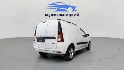 Автомобиль LADA Largus Фургон, 1.6 л, передний привод, МКПП, бензин в наличии в Новосибирск