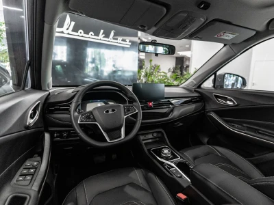 Автомобиль MOSKVICH 3E, 0 л, передний привод, АКПП, электро в наличии в Екатеринбургe