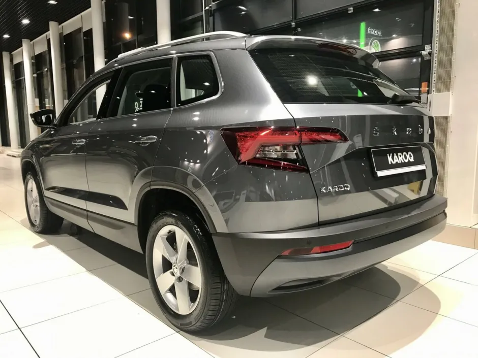 Автомобиль Skoda Karoq, 1.4 л, полный привод, Робот, бензин в наличии в Санкт-Петербург