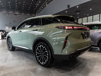 Автомобиль EXEED RX, 2 л, полный привод, Робот, бензин в наличии в Екатеринбургe