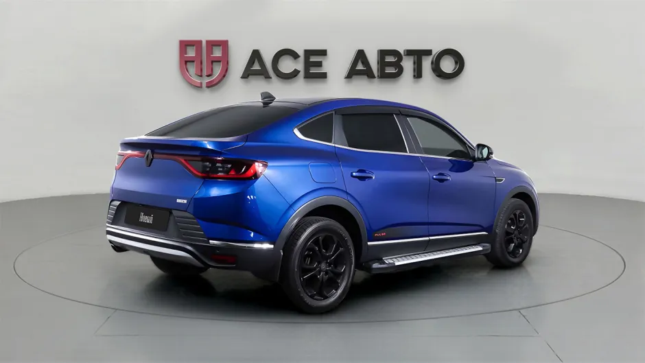 Автомобиль Renault Arkana, 1.6 л, передний привод, Вариатор, бензин в наличии в Самаре