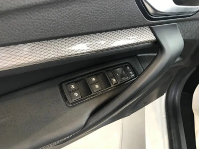 Автомобиль LADA Vesta SW, 1.6 л, передний привод, МКПП, бензин в наличии в Новосибирске