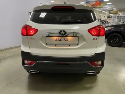 Автомобиль JAC S3, 1.6 л, передний привод, Вариатор, бензин в наличии в Екатеринбург