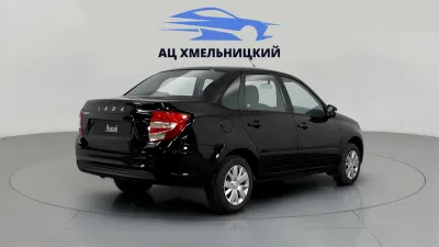 Автомобиль LADA Granta Седан, 1.6 л, передний привод, МКПП, бензин в наличии в Новосибирск