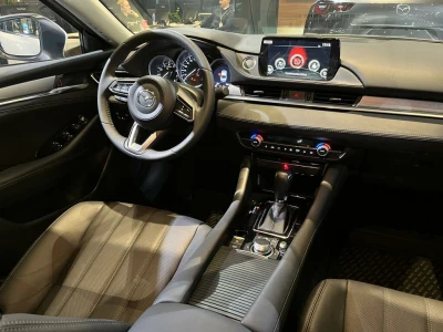 Автомобиль Mazda 6, 2 л, передний привод, АКПП, бензин в наличии в Екатеринбург