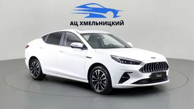 Автомобиль JAC J7, 1.5 л, передний привод, Вариатор, бензин в наличии в Новосибирск