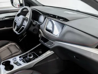 Автомобиль SWM G01F, 1.5 л, передний привод, Робот, бензин в наличии в Екатеринбург