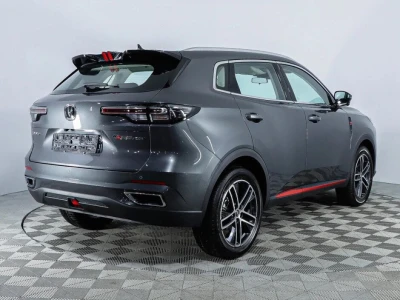 Автомобиль Changan UNI-S, 1.5 л, передний привод, Робот, бензин в наличии в Краснодаре