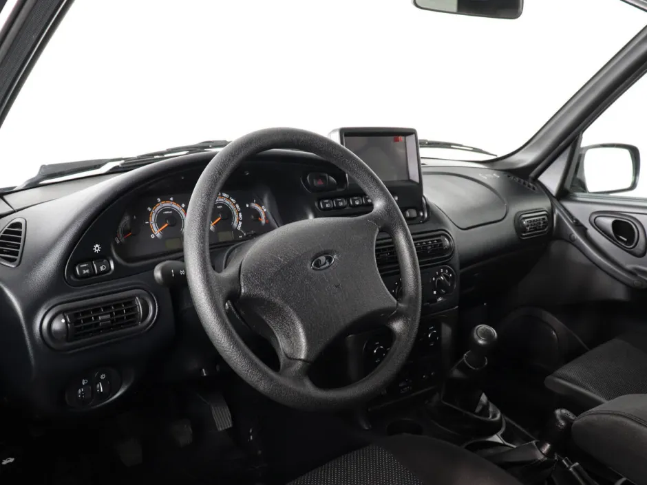Автомобиль LADA Niva Travel, 1.7 л, полный привод, МКПП, бензин в наличии в Самаре