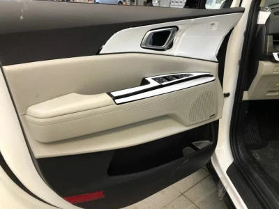 Автомобиль Kia Carnival, 2.2 л, передний привод, АКПП, дизель в наличии в Краснодаре