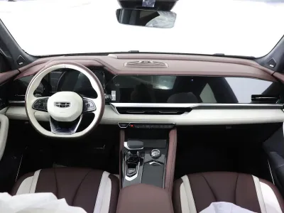 Автомобиль Geely Monjaro, 2 л, полный привод, АКПП, бензин в наличии в Новосибирск