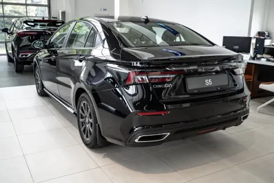 Автомобиль OMODA S5, 1.5 л, передний привод, Вариатор, бензин в наличии в Новосибирске