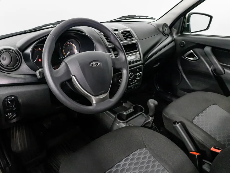 Автомобиль LADA Granta Седан, 1.6 л, передний привод, МКПП, бензин в наличии в Самаре