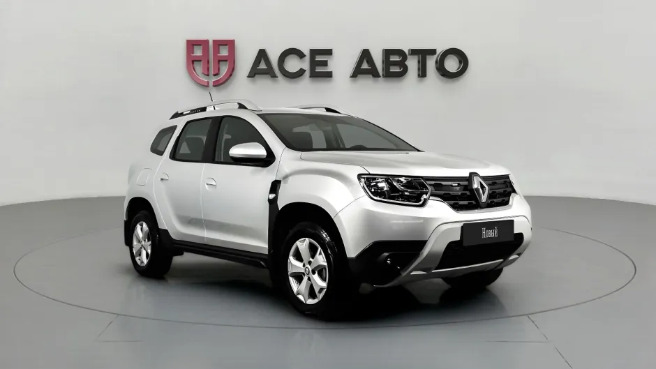 Автомобиль Renault Duster, 2 л, полный привод, МКПП, бензин в наличии в Самаре