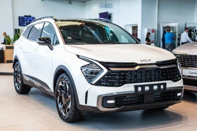 Автомобиль Kia Sportage, 2 л, передний привод, АКПП, бензин в наличии в Краснодаре