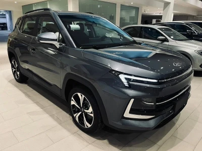 Автомобиль JAC JS4, 1.5 л, передний привод, Вариатор, бензин в наличии в Екатеринбургe