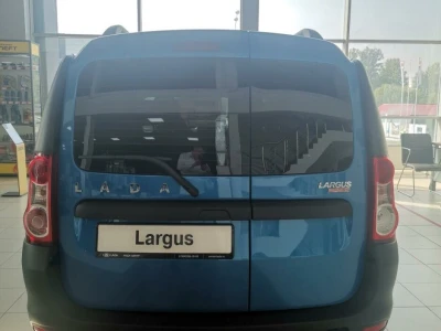 Автомобиль LADA Largus Cross 5 мест, 1.6 л, передний привод, МКПП, бензин в наличии в Новосибирске