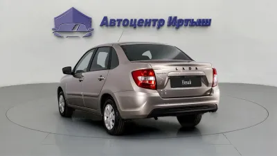Автомобиль LADA Granta Седан, 1.6 л, передний привод, МКПП, бензин в наличии в Омске