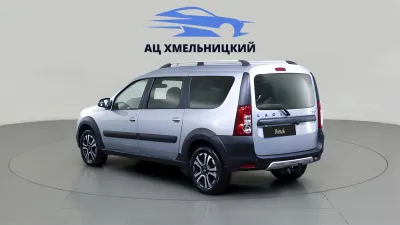 Автомобиль LADA Largus Cross 5 мест, 1.6 л, передний привод, МКПП, бензин в наличии в Новосибирск