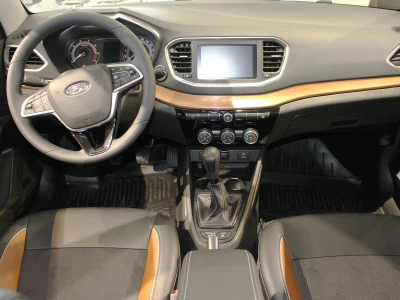 Автомобиль LADA Vesta Cross, 1.6 л, передний привод, МКПП, бензин в наличии в Новосибирске