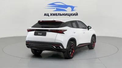 Автомобиль OMODA C5, 1.5 л, передний привод, Вариатор, бензин в наличии в Новосибирск