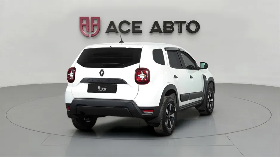 Автомобиль Renault Duster, 2 л, полный привод, МКПП, бензин в наличии в Самаре