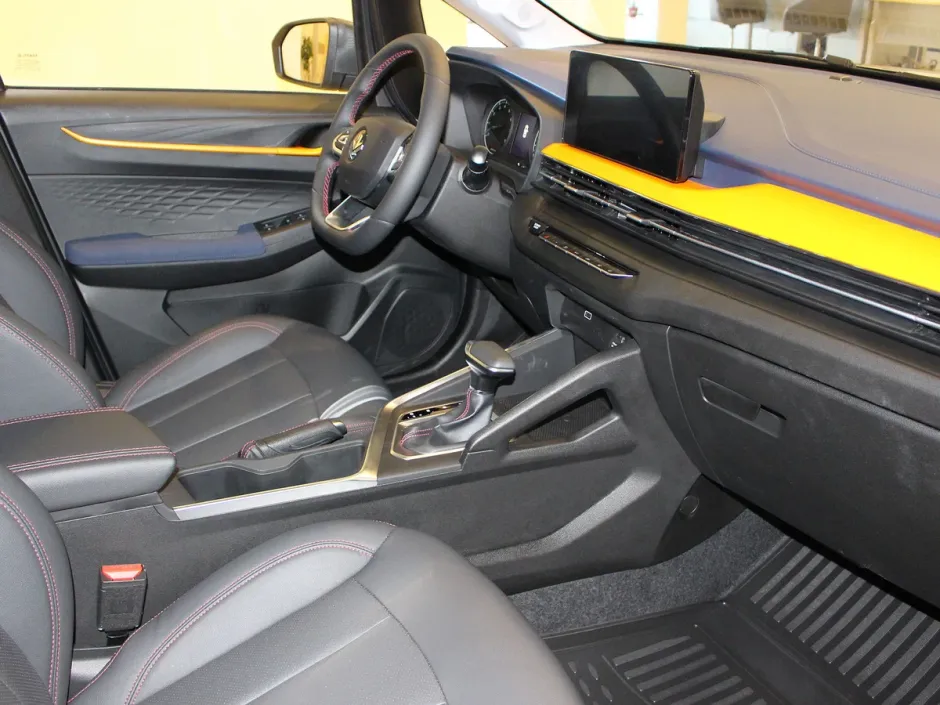 Автомобиль Livan X3 Pro, 1.5 л, передний привод, Вариатор, бензин в наличии в Краснодаре
