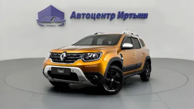 Автомобиль Renault Duster, 1.6 л, полный привод, МКПП, бензин в наличии в Омске
