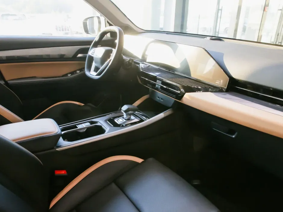 Автомобиль Livan X6 Pro, 1.5 л, передний привод, Робот, бензин в наличии в Краснодаре