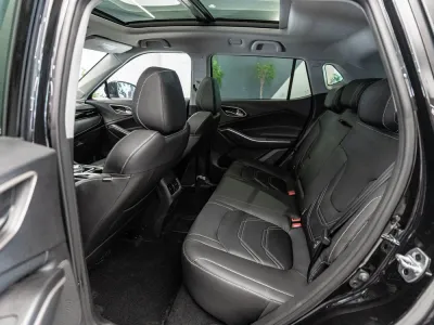 Автомобиль MOSKVICH 3E, 0 л, передний привод, АКПП, электро в наличии в Екатеринбургe