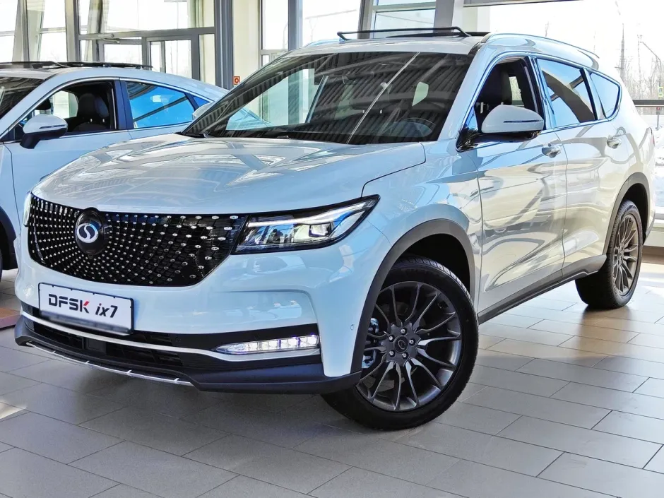 Автомобиль DongFeng DFSK ix7, 2 л, полный привод, АКПП, бензин в наличии в Екатеринбург