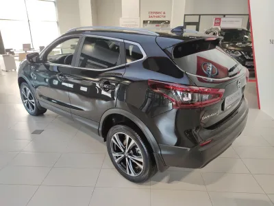 Автомобиль Nissan Qashqai, 2 л, передний привод, Вариатор, бензин в наличии в Краснодаре