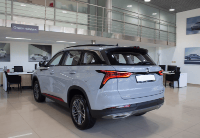 Автомобиль Changan CS75 Plus, 1.5 л, передний привод, АКПП, бензин в наличии в Краснодаре